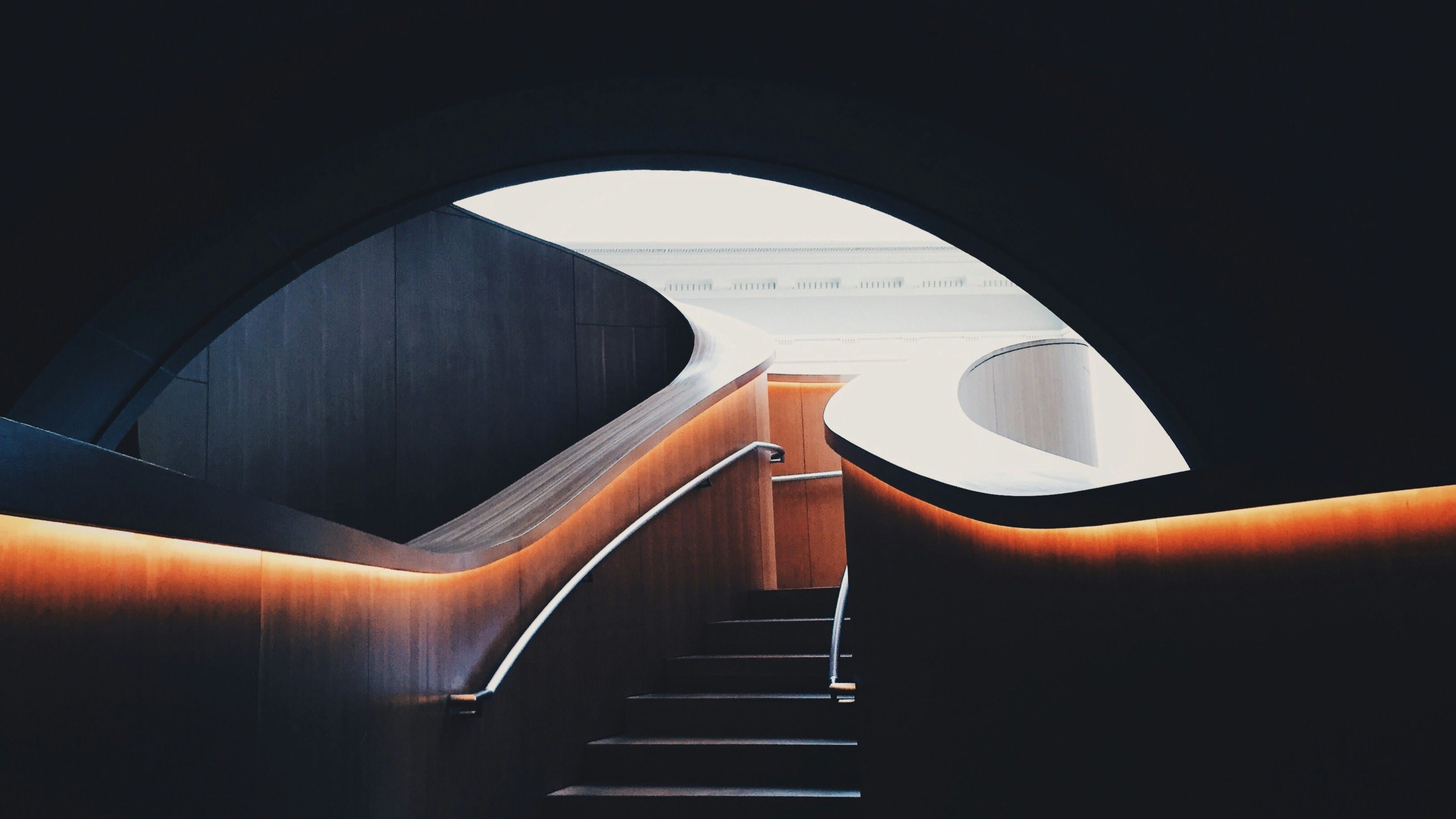 How to Create Interactive 360 Virtual Tours: Best Practices for Engaging Digital Experiences