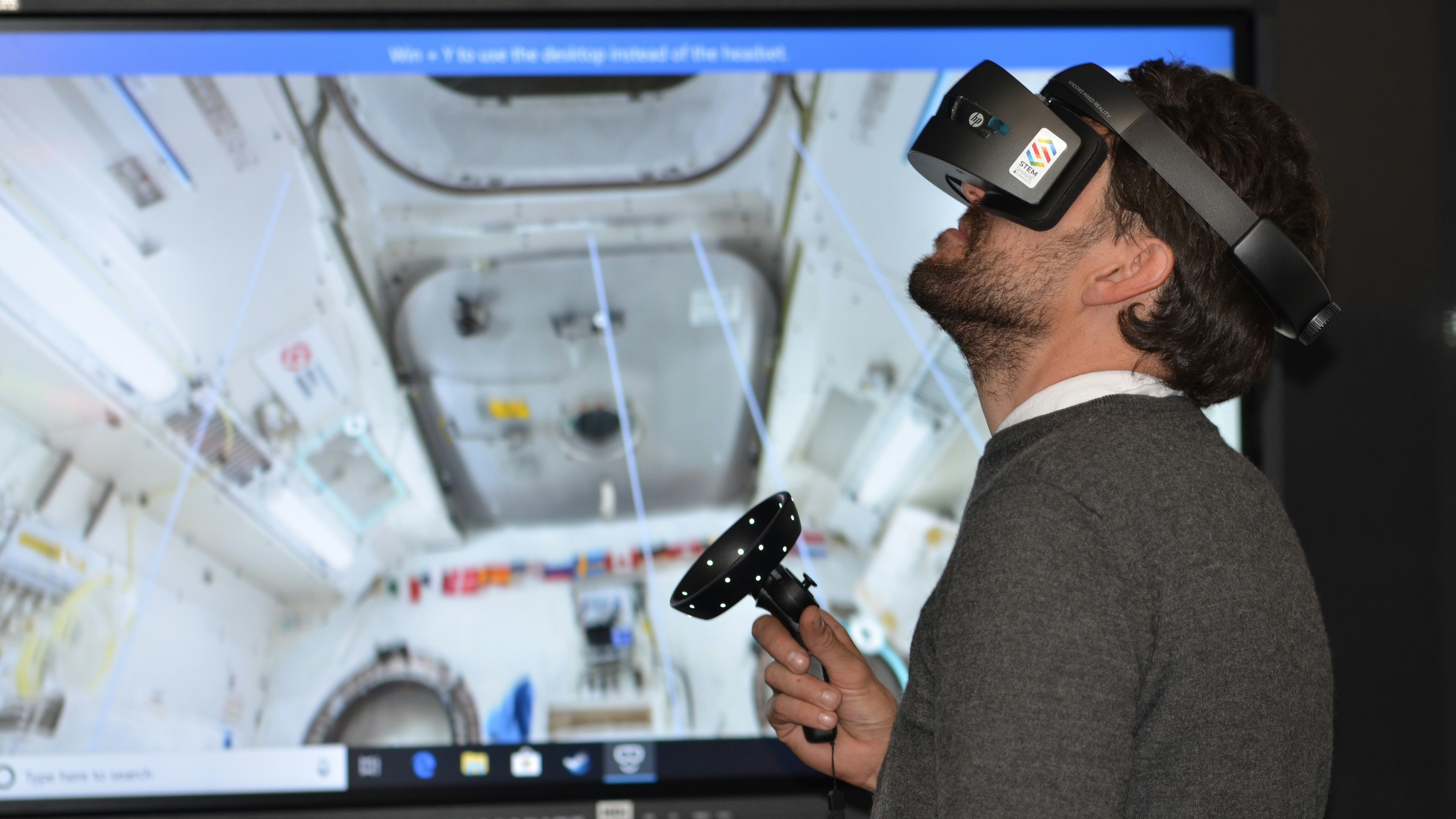 The Evolution of Virtual Reality: From Innovation to Immersive Experiences
